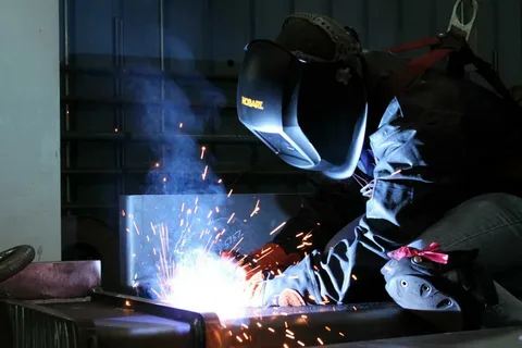 mobile welding trailtown