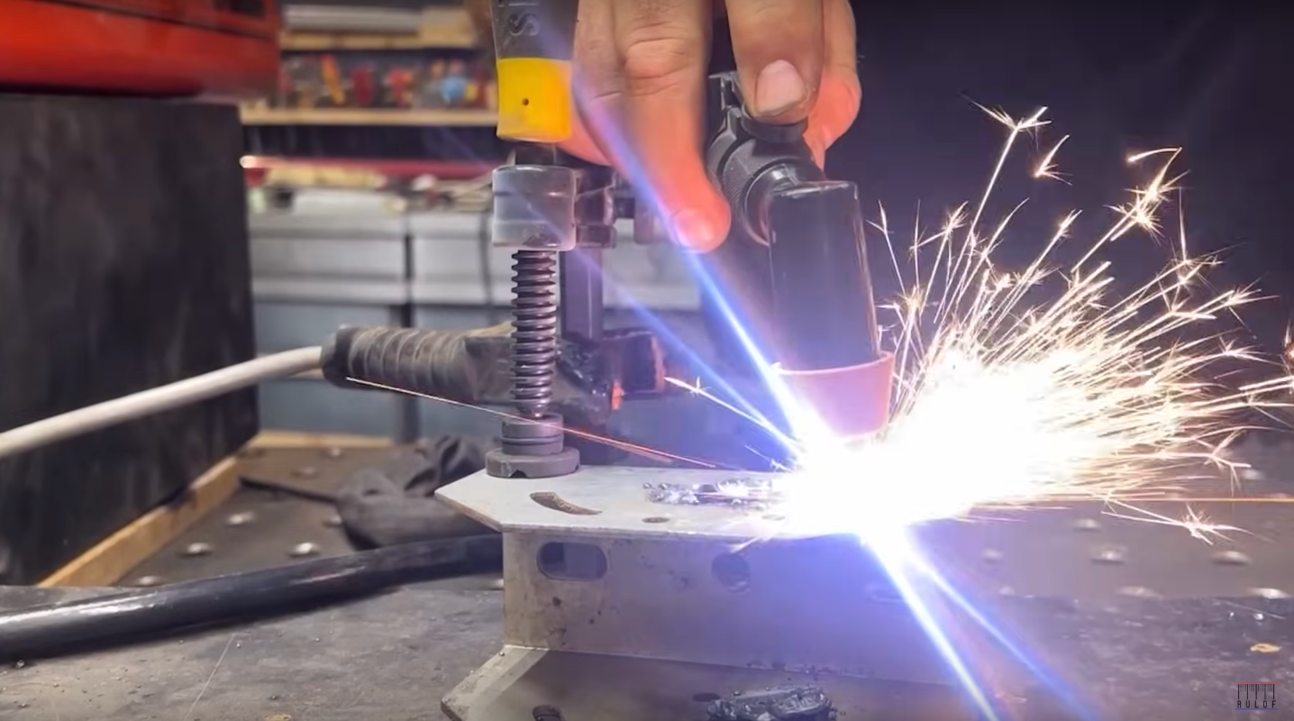 Plasma Welding and Cutting